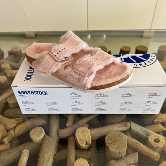 arizona kid rose shearling main image 0